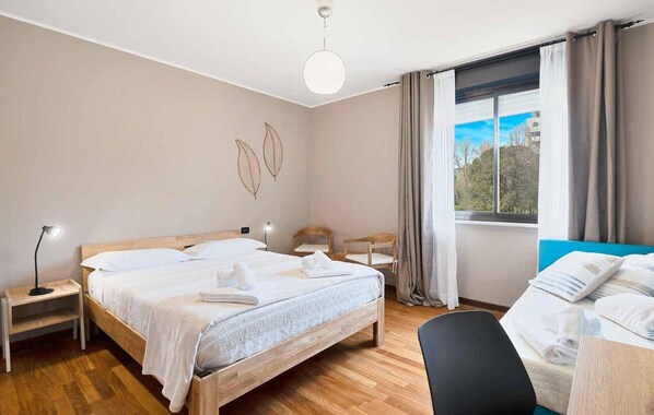 Family Triple Room, Park View