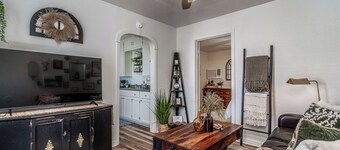 Modern 1-Bedroom Apartment in Borger TX, WiFi Included