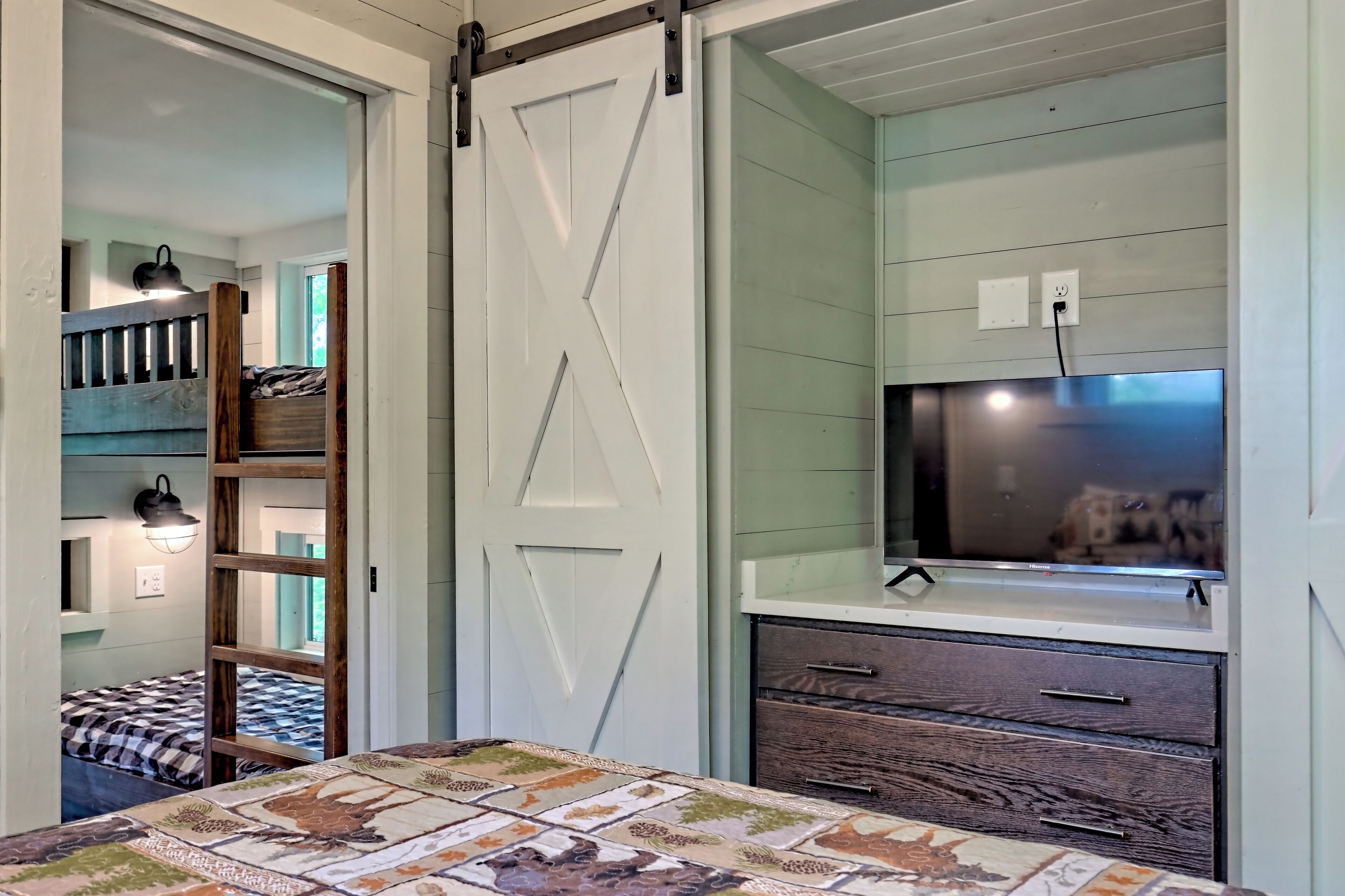 3 camere, Wi-Fi, lenzuola