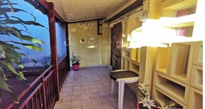 Entire 2-bedroom townhouse