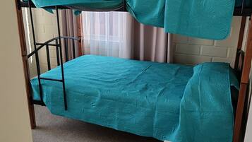 3 bedrooms, WiFi, bed sheets