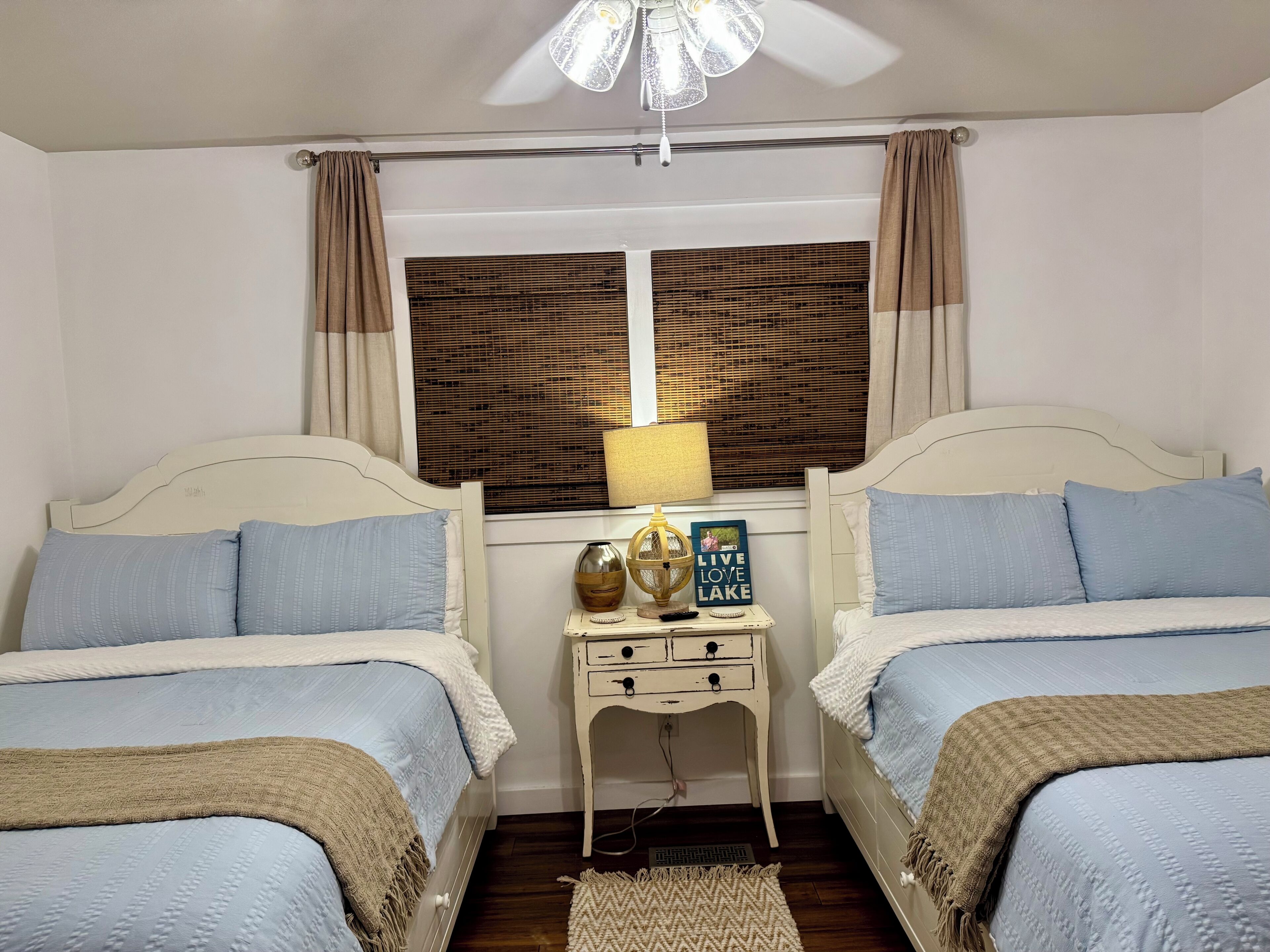 3 bedrooms, iron/ironing board, free WiFi, bed sheets