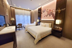 Deluxe Triple Room, Multiple Beds, Housekeeping, Garden View | Premium bedding, down comforters, pillowtop beds, free minibar - Royal Garden Hotel ShangHai (Shanghai)