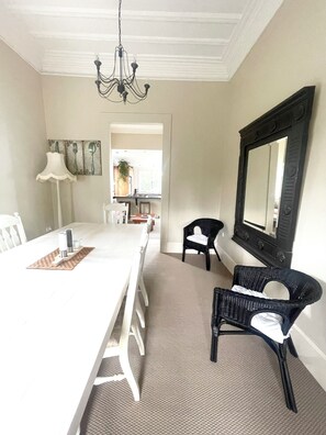 Dining - Spectacular Views with Space for all (Napier)