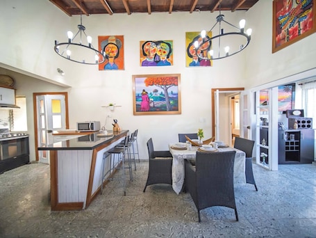 Apartamento, 2 quartos, para fumantes | Sala de jantar