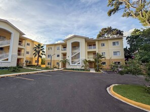 Apartment, 2 Bedrooms, Smoking, Balcony | Exterior