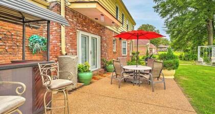 Maxie's retreat: Enjoy this charming house w/modern updates & timeless appeal.