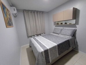 2 slaapkamers, een strijkplank/strijkijzer, wifi, beddengoed