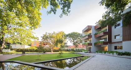 Caribbean Breeze - 2BR Apartment Close to Beach!