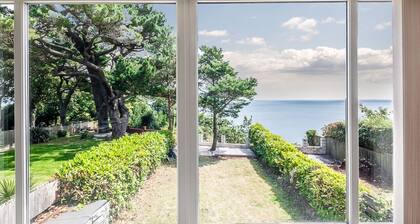 Stunning apartment with uninterrupted views