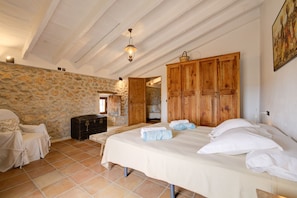 5 Schlafzimmer, kostenloses WLAN, Bettwäsche