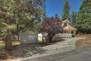 Front of property - Sunshine Cabin Cozy 2-Story Getaway (Big Bear Lake)