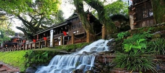 Zhongheyuan Inn