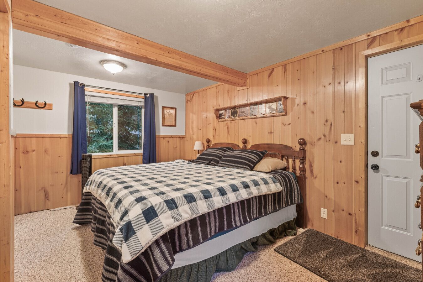 2 bedrooms, iron/ironing board, travel crib, free WiFi
