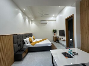 مكتب وواي فاي مجانًا