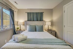 3 habitaciones, tabla de planchar con plancha, cuna de viaje y wifi 
