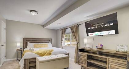Mountain Studio! Cozy Escape with Stunning Views