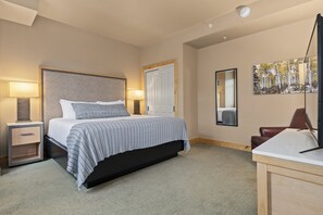 1 bedroom, bed sheets