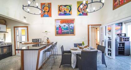 Appartement colonial 2BR à 2 minutes à pied de la plage !
