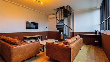 Duplex Automne | Living area | Toys