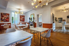 Reception - Solstice Beaune - Hotel et Terroir (Beaune)