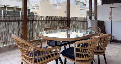 Phaedrus Living: Kallithea Heights Residence