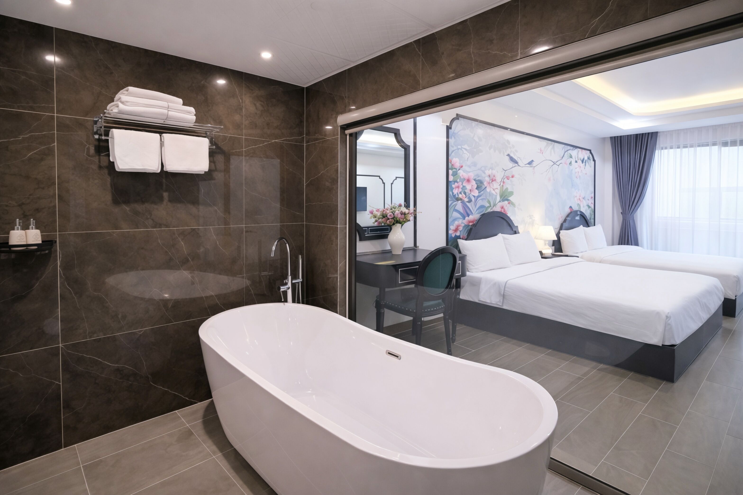 Premier Twin kamer, balkon, uitzicht op tuin | Badkamer | Een haardroger, pantoffels, handdoeken, zeep