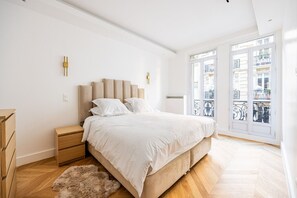 4 bedrooms, bed sheets - Paris 9eme - Métro Cadet - 4 chambres (Paris)