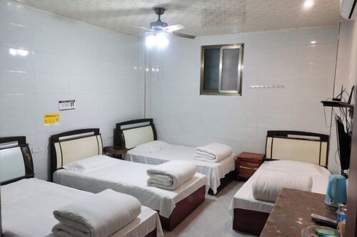 Chongqing Xunqin Hotel