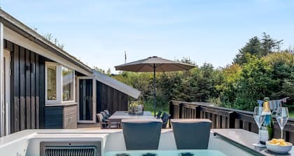 "Ilya" - 1.7km from the sea by Interhome