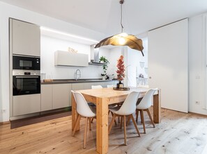 Dining - Maison De Bosch: relaxation 10 min from sea and hills, design and local crafts (Gambettola)