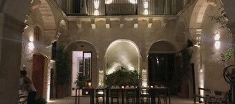 PALAZZO GARZIA - Dimora Storica