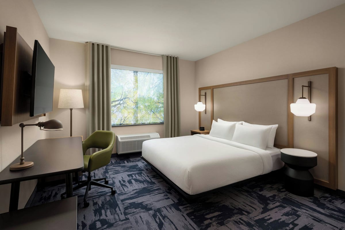 Room, 1 King Bed with Sofa bed, Non Smoking