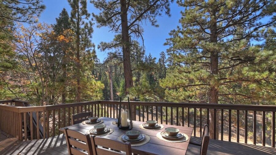 Everwood Serenity Treehouse