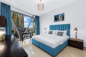 2 bedrooms, desk, iron/ironing board, WiFi - Luxury 2BR Stay in DIFC, Steps to Gate Avenue and Dubai Mall (Dubai)