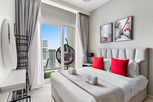 1 bedroom, iron/ironing board, travel crib, WiFi - Sleek 1BR Apt w/ Pool Gym by Dubai Canal, Dubai Mall & Business Bay (Business Bay)