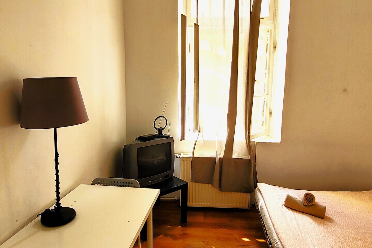 Classic Double Room Single Use | Seterika/papan seterika, Wi-fi percuma