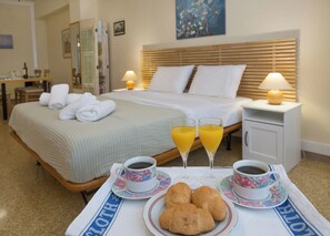 2 chambres, fer et planche à repasser, Wi-Fi gratuit, draps fournis