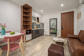 위성 채널 시청이 가능한 40인치 스마트 TV