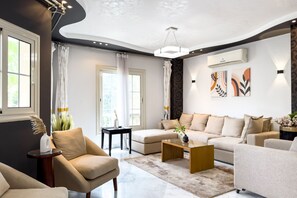 Appartement (Serene & Spacey) | Coin séjour