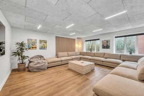 Tischfußball, Tischtennisplatte