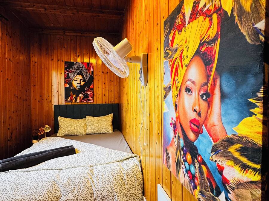 Basic-Zimmer | VerdunkelungsvorhĂ€nge, BĂŒgeleisen/BĂŒgelbrett