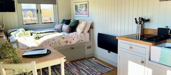 Shepherds Hut in the Cotswolds