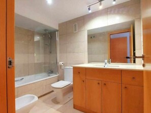Hair dryer, towels