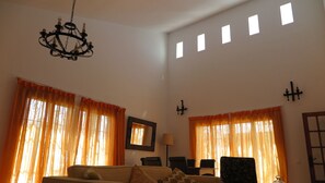 Smart TV, video games, DVD player, table tennis - Villa La Malcontenta Detached villa (Alcaucín)