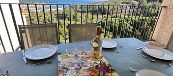 Family home in Port-Vendres with stunning view for 6 people