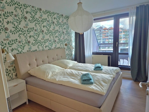 1 bedroom, iron/ironing board, WiFi, bed sheets