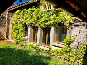 Exterior detail - Welcoming house in the heart of Berry, ideal for a getaway (Ardentes)