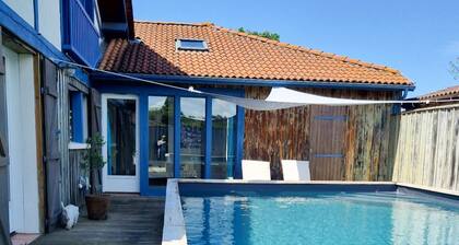 Maison Landaise pour 12 personnes proche océan, piscine, WIFI inclus