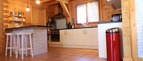 Refrigerador, microondas, horno y lavavajillas